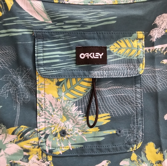 NWOT • OAKLEY • TROPICAL BLOOM Swimshorts w/ Ties Palm 🌴 & Waves Hybrid Fabric - Picture 13 of 16